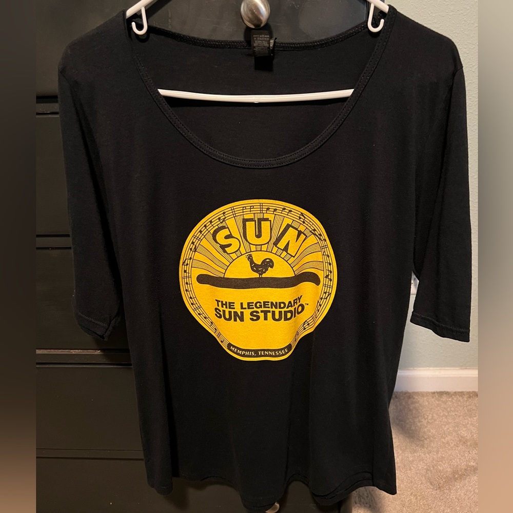 Ladies Black Sun Studios Large T Shirt, good condition